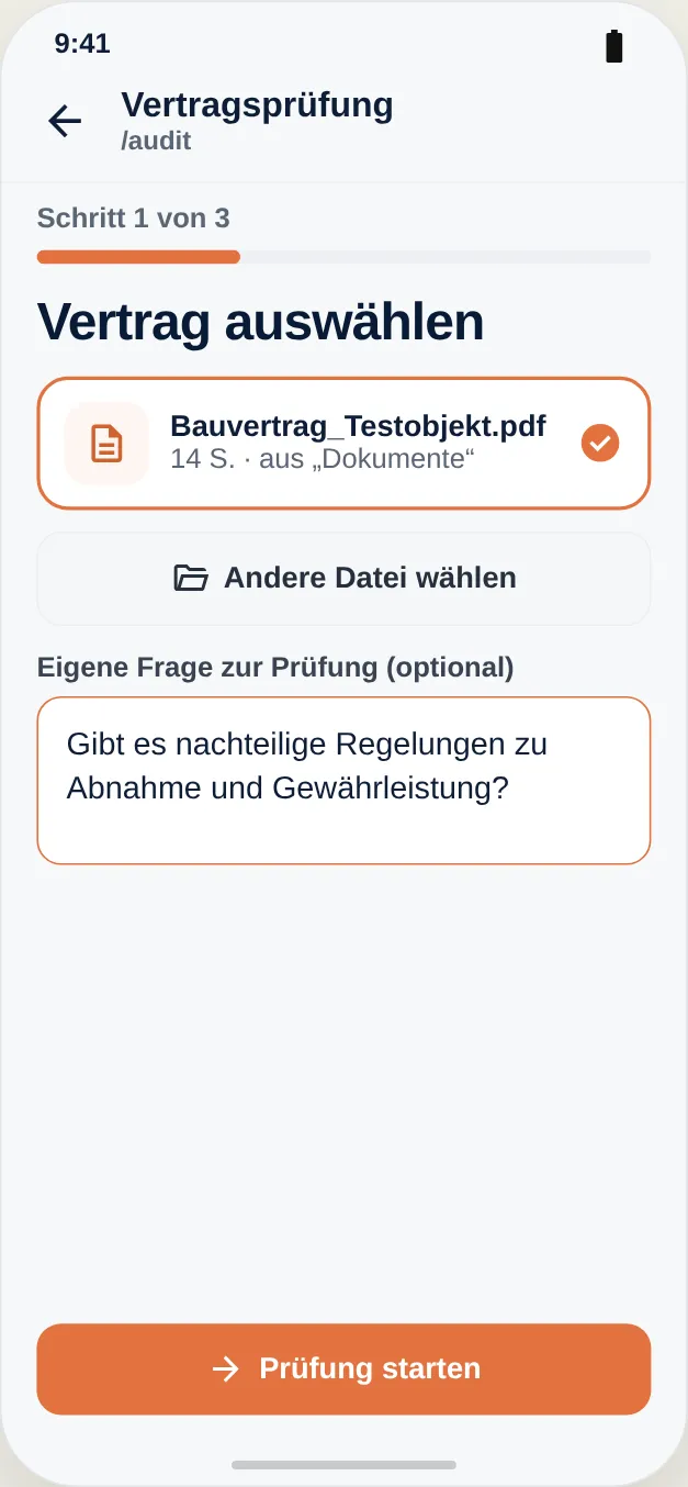 Vertrag wählen und optional eine eigene Frage stellen
